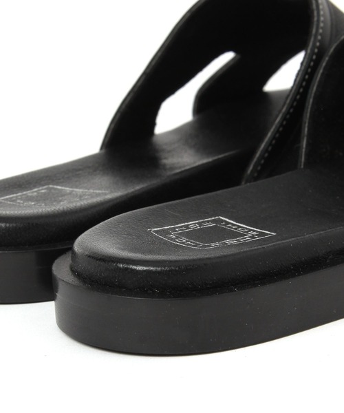 Elura（エルーラ）の「MOHIフラットサンダル《一部店舗限定》/329516（サンダル・レディース・ブラウン/ブラック・LARGE/MEDIUM/SMALL）」の20枚目の写真