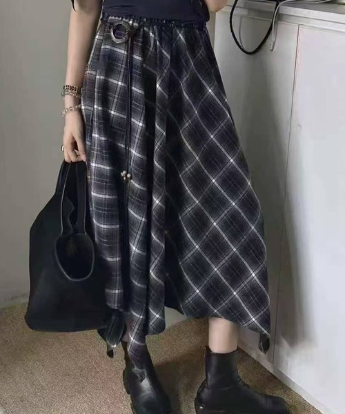 y's（ワイズ）アシンメトリー　ウールチェックスカート　新品同様 年末セール！ y´s（ワイズ）アシンメトリー ウールチェックスカート