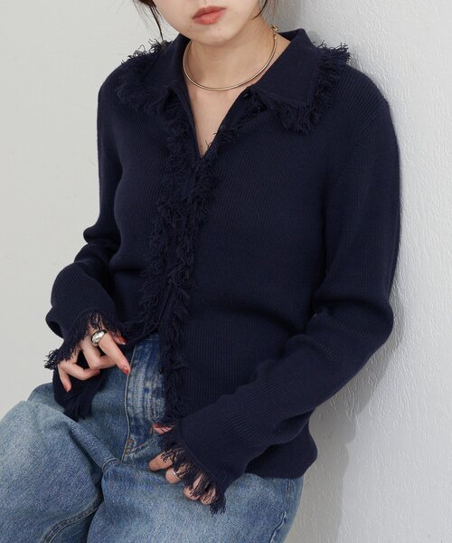 SHENERY（シーナリー）の「フリンジカーディガン（カーディガン/ボレロ・レディース・ネイビー/ベージュ・FREE）」の2枚目の写真