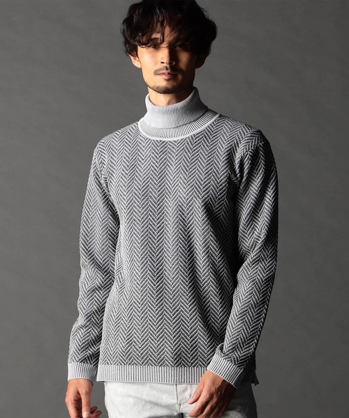 NICOLE CLUB FOR MEN（ニコルクラブフォーメン）の「ヘリンボーン タートルネックニット（ニット/セーター・メンズ・ブルー系/ブラック系/オフホワイト/ブラウン系/ブラック/ホワイト系・X-LARGE/LARGE/MEDIUM）」の3枚目の写真