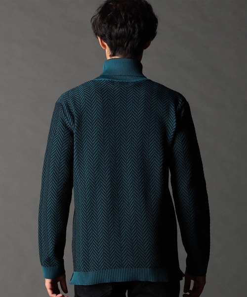NICOLE CLUB FOR MEN（ニコルクラブフォーメン）の「ヘリンボーン タートルネックニット（ニット/セーター・メンズ・ブルー系/ブラック系/オフホワイト/ブラウン系/ブラック/ホワイト系・X-LARGE/LARGE/MEDIUM）」の14枚目の写真