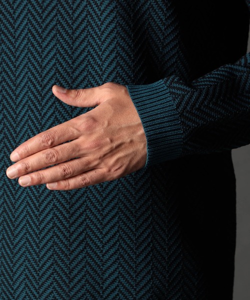 NICOLE CLUB FOR MEN（ニコルクラブフォーメン）の「ヘリンボーン タートルネックニット（ニット/セーター・メンズ・ブルー系/ブラック系/オフホワイト/ブラウン系/ブラック/ホワイト系・X-LARGE/LARGE/MEDIUM）」の16枚目の写真