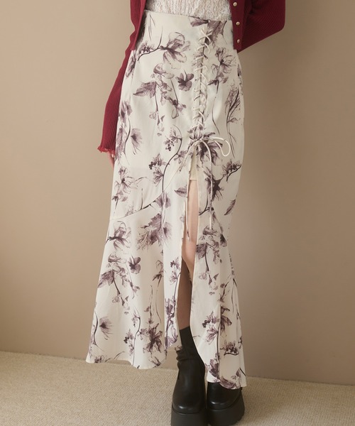Ambre Neige(アンブルネージュ)の「lace up slit skirt / レースアップスリットスカート(スカート・レディース・ダークブラウン/アイボリー/ブラック・FREE)」の2枚目の写真