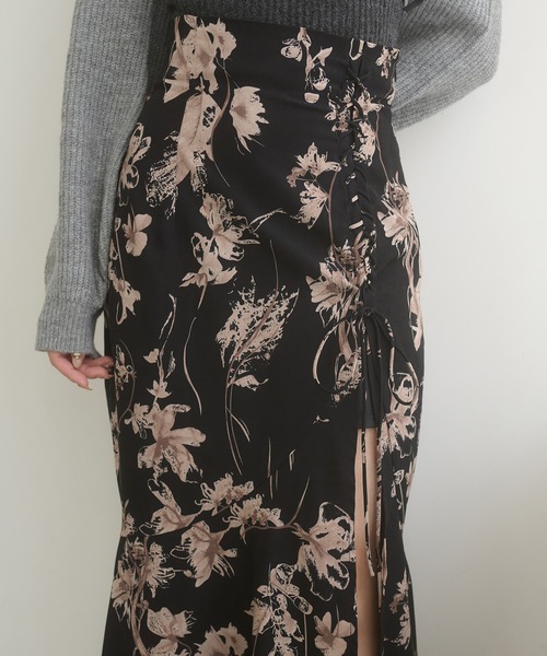 Ambre Neige(アンブルネージュ)の「lace up slit skirt / レースアップスリットスカート(スカート・レディース・ダークブラウン/アイボリー/ブラック・FREE)」の10枚目の写真