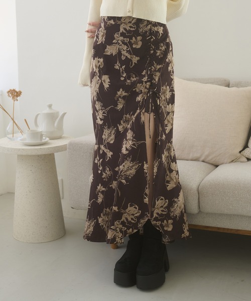 Ambre Neige(アンブルネージュ)の「lace up slit skirt / レースアップスリットスカート(スカート・レディース・ダークブラウン/アイボリー/ブラック・FREE)」の11枚目の写真