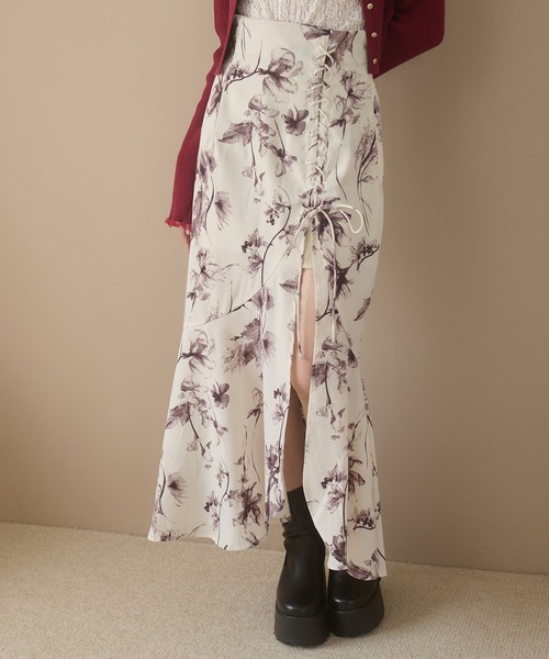 Ambre Neige(アンブルネージュ)の「lace up slit skirt / レースアップスリットスカート(スカート・レディース・ダークブラウン/アイボリー/ブラック・FREE)」の16枚目の写真