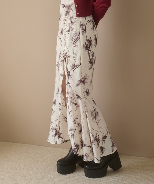 Ambre Neige(アンブルネージュ)の「lace up slit skirt / レースアップスリットスカート(スカート・レディース・ダークブラウン/アイボリー/ブラック・FREE)」の5枚目の写真