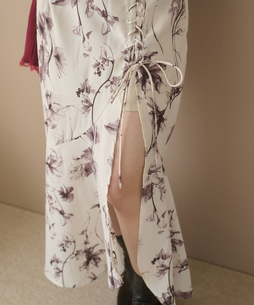 Ambre Neige(アンブルネージュ)の「lace up slit skirt / レースアップスリットスカート(スカート・レディース・ダークブラウン/アイボリー/ブラック・FREE)」の20枚目の写真