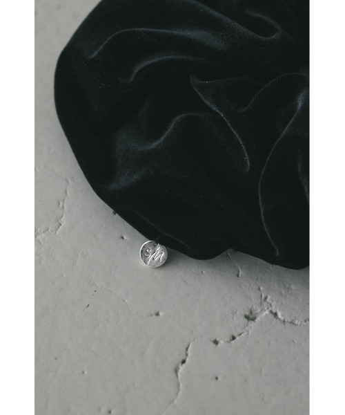 STYLEMIXER（スタイルミキサー）の「ベロアボリュームシュシュ（シュシュ・レディース・ブラック/アイボリー/ブラウン・FREE）」の10枚目の写真