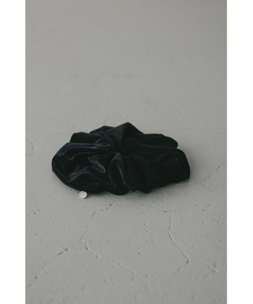 STYLEMIXER（スタイルミキサー）の「ベロアボリュームシュシュ（シュシュ・レディース・ブラック/アイボリー/ブラウン・FREE）」の9枚目の写真