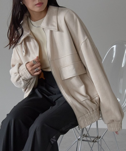 Fizz（フィズ）の「2wayカラー　スウェードポンチフライトジャケット（ブルゾン・レディース・アイボリー/ブラック/グレイッシュベージュ/ピンクベージュ/スミクロ・M）」の2枚目の写真