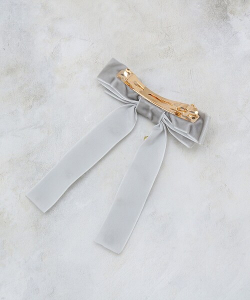 OPAQUE.CLIP（オペークドットクリップ）の「ビジュー×ベロア リボンバレッタ（その他ヘアアクセサリー・レディース・ブラック/グレー・00）」の6枚目の写真