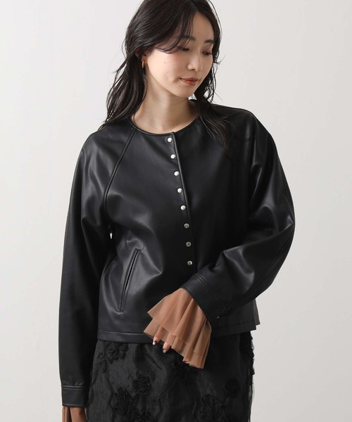 Gready Brilliant(グレディブリリアン)の「LUレザークルーネックジャケット(その他アウター・レディース・ブラック・38)」の18枚目の写真