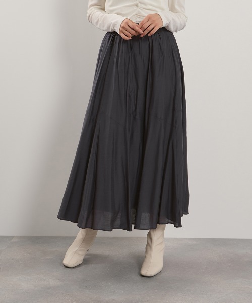 QUEENS COURT（クイーンズコート）の「シルキーローンウエストプリーツスカート≪手洗い可能≫（スカート・レディース・ブラック/ピンク/ブラウン/ダークグレー・M）」の2枚目の写真