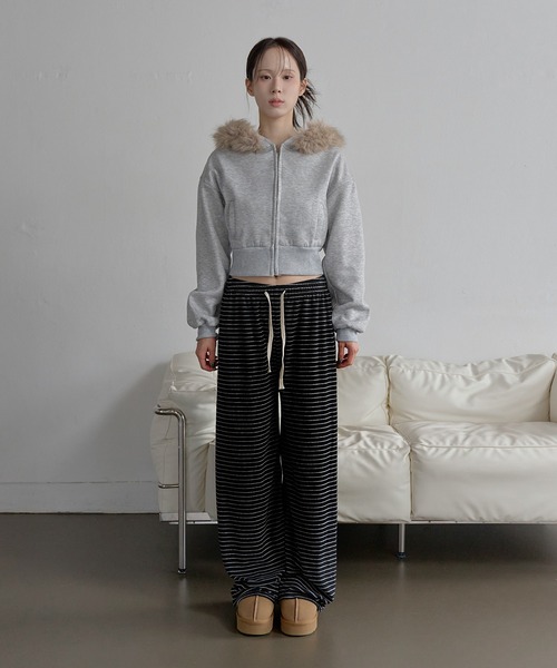 UNE MANSION(ユヌマンション)の「バイカラーボーダーストライプテリータオル地ウエストゴムパンツ(その他パンツ・レディース・ブラック/チャコールグレー/ホワイト・FREE)」の16枚目の写真