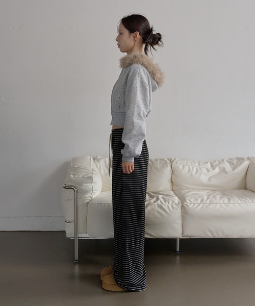 UNE MANSION(ユヌマンション)の「バイカラーボーダーストライプテリータオル地ウエストゴムパンツ(その他パンツ・レディース・ブラック/チャコールグレー/ホワイト・FREE)」の17枚目の写真