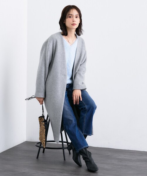 INDIVI（インディヴィ）の「【軽量／ウール混】ライトフォルム ロングコート（ノーカラーコート・レディース・ライトグレー系8/グレー系その他7/ベージュ系9・05/13/15 /36/38/40/03）」の6枚目の写真