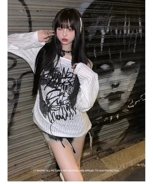 Ritzy(リッツィー)の「Y2K ロゴプリント 長袖(Tシャツ/カットソー・レディース・ホワイト/ブラック・FREE)」の4枚目の写真
