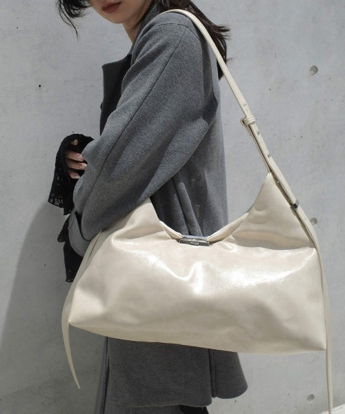 Ameri(アメリ)の「UND PARTS ACCENT ONE HANDLE BAG(ハンドバッグ・レディース・ブラック/アイボリー/ブラウン・FREE)」の2枚目の写真