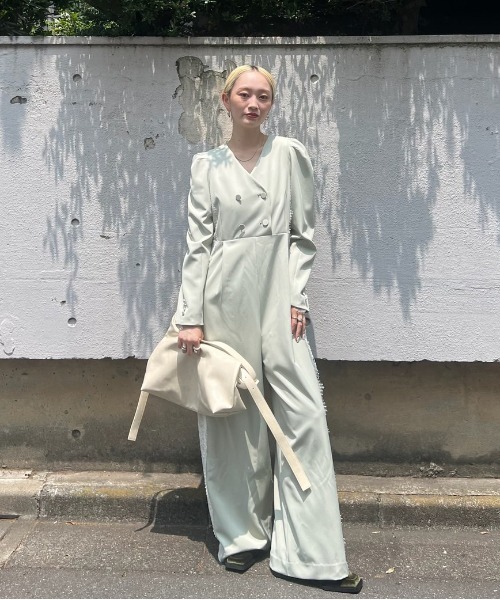 Ameri(アメリ)の「UND PARTS ACCENT ONE HANDLE BAG(ハンドバッグ・レディース・ブラック/アイボリー/ブラウン・FREE)」の16枚目の写真