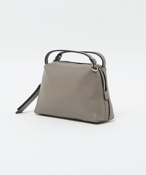 GIANNI CHIARINI(ジャンニ キアリーニ)の「<GIANNI CHIARINI>ALIFA S2 バッグ 25FW(ショルダーバッグ・レディース・ダークグレー/グレー系/ライトグレー/ワイン・FREE)」の16枚目の写真