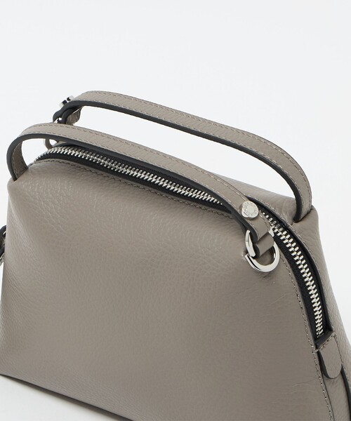 GIANNI CHIARINI(ジャンニ キアリーニ)の「<GIANNI CHIARINI>ALIFA S2 バッグ 25FW(ショルダーバッグ・レディース・ダークグレー/グレー系/ライトグレー/ワイン・FREE)」の17枚目の写真