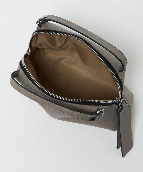 GIANNI CHIARINI(ジャンニ キアリーニ)の「<GIANNI CHIARINI>ALIFA S2 バッグ 25FW(ショルダーバッグ・レディース・ダークグレー/グレー系/ライトグレー/ワイン・FREE)」の19枚目の写真