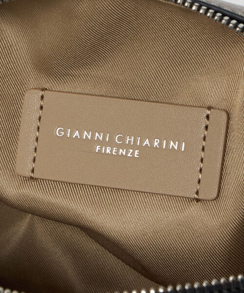GIANNI CHIARINI(ジャンニ キアリーニ)の「<GIANNI CHIARINI>ALIFA S2 バッグ 25FW(ショルダーバッグ・レディース・ダークグレー/グレー系/ライトグレー/ワイン・FREE)」の20枚目の写真