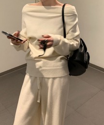 ボートネックセーターニット+ワイドパンツセットアップ