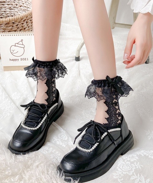 Fun & Daily(ファンアンドデイリー)の「F&D : アンクルレースシアーソックス(ソックス/靴下・レディース・ブラック/ホワイト・FREE)」の2枚目の写真