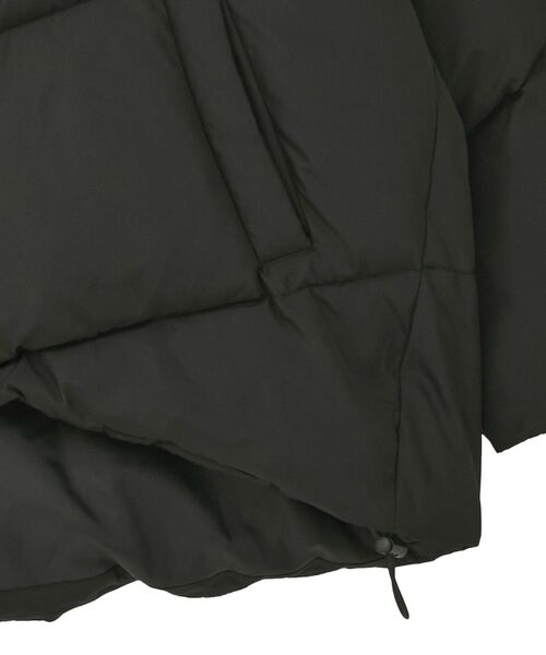 earth music&ecology(アースミュージックアンドエコロジー)の「【2025AW】2WAYパファーブルゾン(ダウンジャケット/コート・レディース・アイボリー/ブラック/ピンクベージュ/ベージュ・M/L)」の20枚目の写真