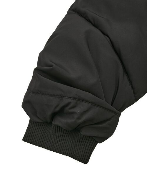 earth music&ecology(アースミュージックアンドエコロジー)の「【2025AW】2WAYパファーブルゾン(ダウンジャケット/コート・レディース・アイボリー/ブラック/ピンクベージュ/ベージュ・M/L)」の16枚目の写真