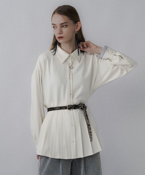 HARE(ハレ)の「ソデレイヤープリーツシャツ(HARE)(シャツ/ブラウス・レディース・ブラック/ホワイト・FREE)」の4枚目の写真