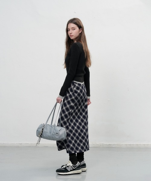 GENERAL IDEA（ジェネラルアイデア）の「double layered long sleeve knit ダブルレイヤードロングスリーブニット（ニット/セーター・レディース・アイボリー/ブラック/チャコール・M/S/L）」の15枚目の写真