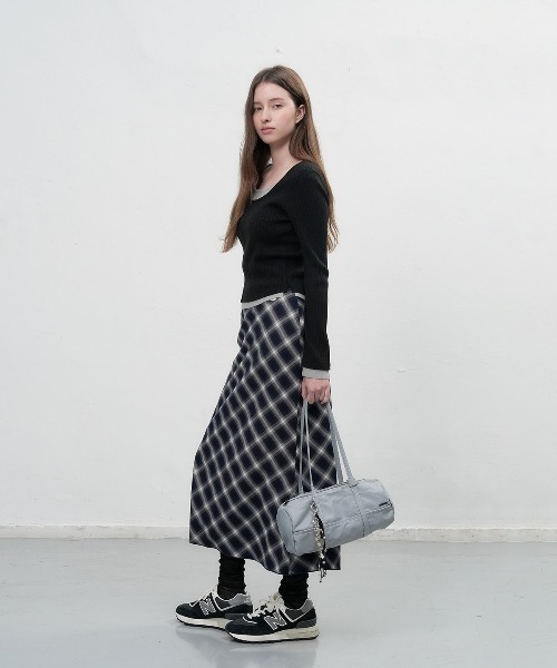 GENERAL IDEA（ジェネラルアイデア）の「double layered long sleeve knit ダブルレイヤードロングスリーブニット（ニット/セーター・レディース・アイボリー/ブラック/チャコール・M/S/L）」の16枚目の写真