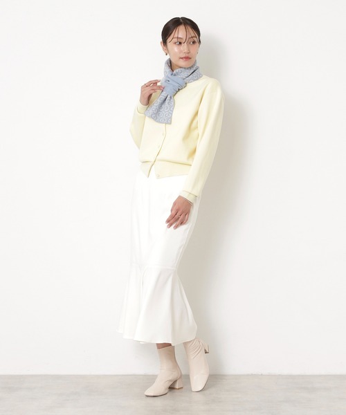 MOONBAT(ムーンバット)の「mila schon カシミヤ リバーシブル ジャカードプチマフラー(マフラー・レディース・グレー/サックスブルー・FREE)」の5枚目の写真