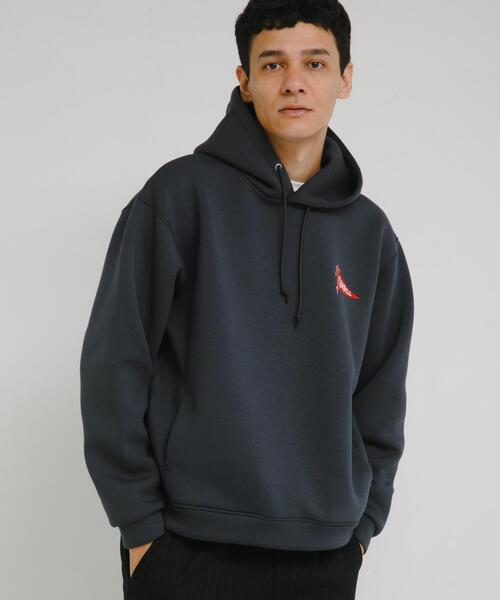 URBAN RESEARCH Sonny Label(アーバンリサーチサニーレーベル)の「カレッジプリントダンボールパーカー(パーカー・メンズ・ネイビー/チャコールグレー/グレー系その他・MEDIUM/LARGE)」の21枚目の写真