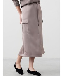 BANANA REPUBLIC FACTORY STORE（バナナリパブリック ファクトリーストア）の「BANANA REPUBLIC FACTORY STORE　　サテン カーゴ ミディスカート（スカート・レディース）」