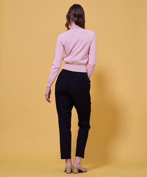 TOCCA(トッカ)の「GLOW CORSAGE KNIT ニットカーディガン(カーディガン/ボレロ・レディース・アイボリー系/ピンク系/ブラック系/ネイビー系・MEDIUM/SMALL)」の20枚目の写真