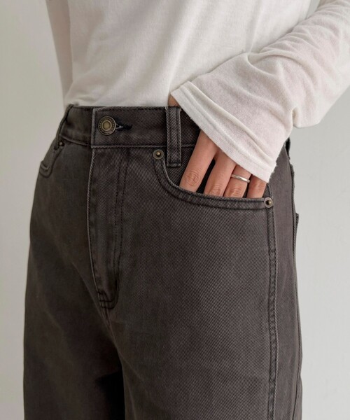 fredy emue(フレディエミュ)の「コットンツイルストレートパンツ(その他パンツ・レディース・ブラウン系その他/ブラウン/チャコールグレー・38/36)」の19枚目の写真