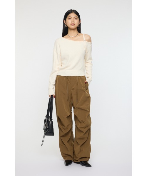 MOUSSY(マウジー)の「BUTTON STRAP O/S トップス(ニット/セーター・レディース・杢グレー/アイボリー/ブラック/ライトブルー・FREE)」の7枚目の写真