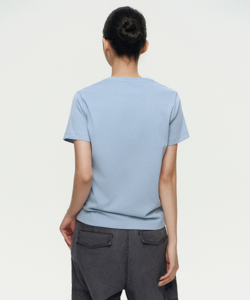 MUSINSA STANDARD WOMAN（ムシンサスタンダードウーマン）の「[クールタンダード] ウィメンズ ベーシック クルーネック Tシャツ [スカイブルー]（Tシャツ/カットソー・レディース・その他・X-SMALL/SMALL/LARGE/MEDIUM/X-LARGE）」の3枚目の写真