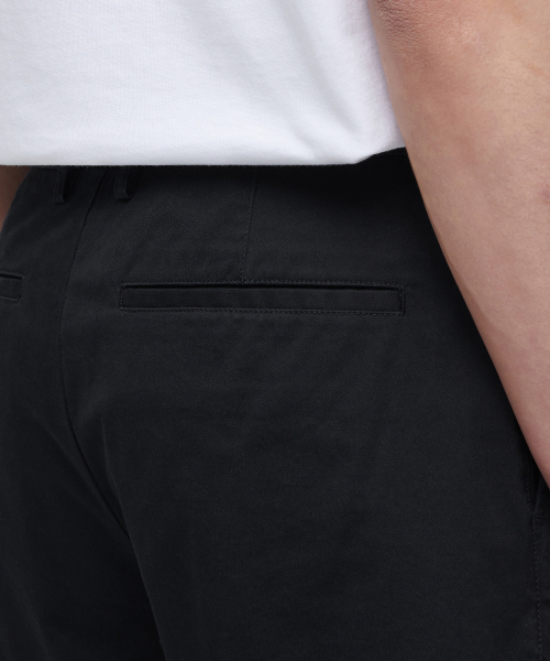 MUSINSA STANDARD（ムシンサスタンダード）の「ワイドフィットチノショーツ[ブラック]（その他パンツ・メンズ・その他・30/31/26/27/28/29/38/36/34/32/33）」の5枚目の写真