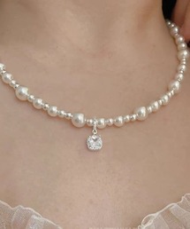 Vini（ヴィニ）の「2way パールネックレス (ストーンチャーム取り外し可能)（ネックレス）」