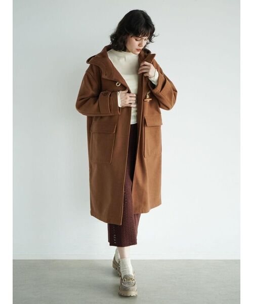 FIKA.(フィーカ)の「Slant toggle duffel coat(その他アウター・レディース・ブラック/キャメル・MEDIUM)」の8枚目の写真