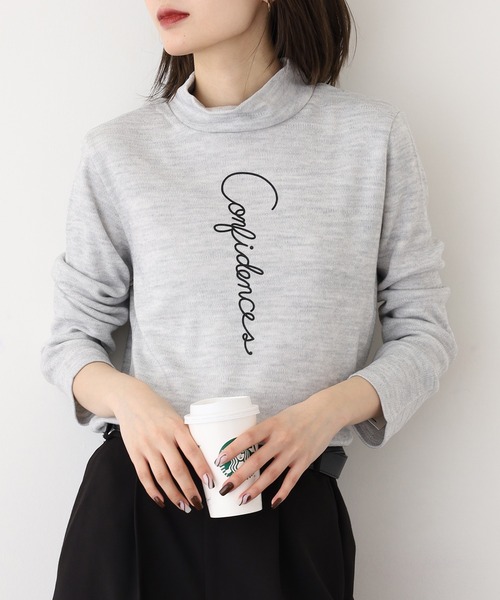 BRODIAEA(ブローディア)の「BRODIAEA ウール混ロゴハイネックプルオーバー 長袖(Tシャツ/カットソー・レディース・オフホワイト/ブルー/ブラック/ベージュ/グレー・40)」の3枚目の写真