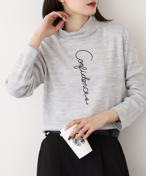 BRODIAEA(ブローディア)の「BRODIAEA ウール混ロゴハイネックプルオーバー 長袖(Tシャツ/カットソー・レディース・オフホワイト/ブルー/ブラック/ベージュ/グレー・40)」の21枚目の写真