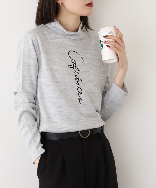 BRODIAEA(ブローディア)の「BRODIAEA ウール混ロゴハイネックプルオーバー 長袖(Tシャツ/カットソー・レディース・オフホワイト/ブルー/ブラック/ベージュ/グレー・40)」の22枚目の写真