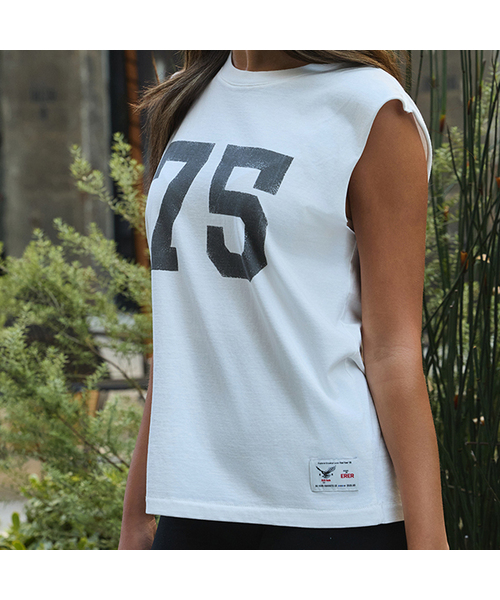 ERER(エルエル)の「Vintage 75 Artwork Sleeveless White(Tシャツ/カットソー・レディース・ホワイト・1/2)」の1枚目の写真