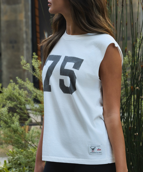 ERER(エルエル)の「Vintage 75 Artwork Sleeveless White(Tシャツ/カットソー・レディース・ホワイト・1/2)」の2枚目の写真